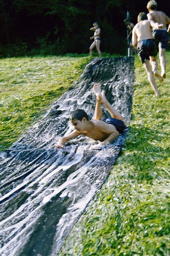 Wasserrutsche aus Silofolie