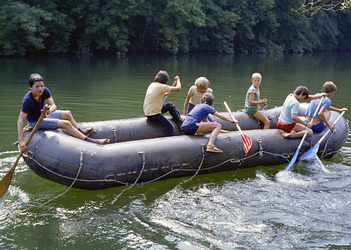 Schlauchboot auf der Donau