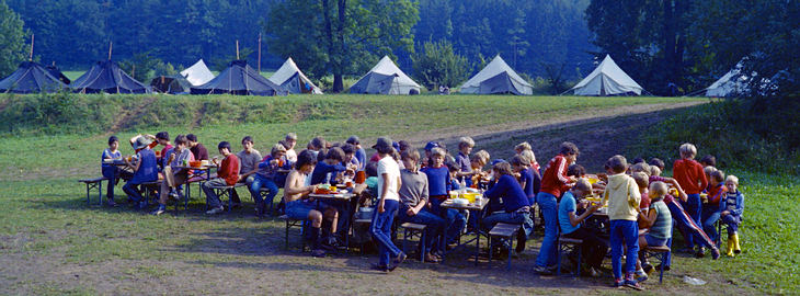 Zeltlager mit 60 bis 80 Teilnehmern